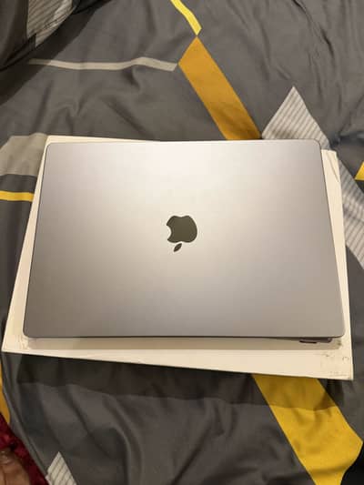 MacBook Pro 16-inch M2 Pro (2023) – 16GB RAM / 512GB SSD