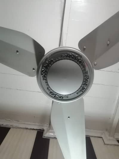 100% Working Ceiling Fan – Excellent Condition