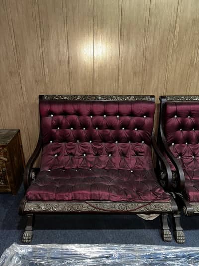 6 Seater Modern Style Sofa Set Slightly used