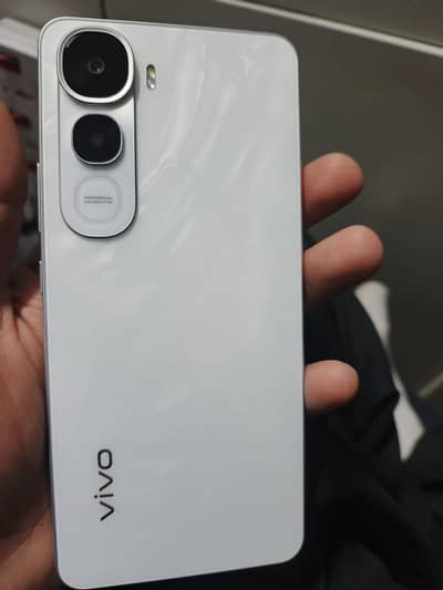 y400 Full Box, 2 weeks used 16/256