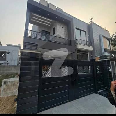 LDA Avenue 10 Marla House Prime Location Available For Sale