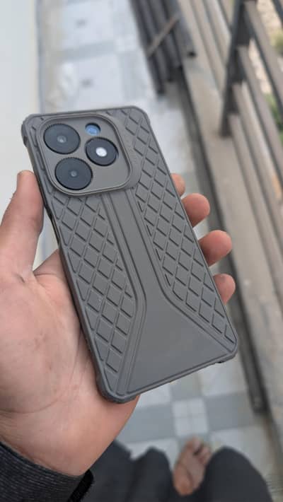 Only cara damege ha  Bake all ok