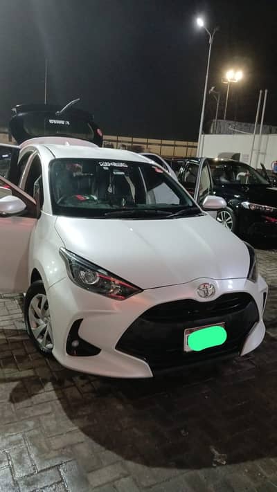 Toyota yaris hatchback