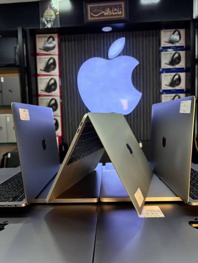 Apple MacBook Pro 2017 – 13” | Core i7 | 16GB RAM | 256GB SSD