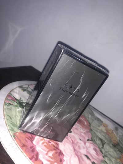 Very nice smelling perfume imported from china