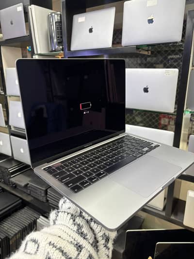 Apple MacBook Pro 2020 13” | Core i5 | 16GB RAM | 256GB Touch Bar