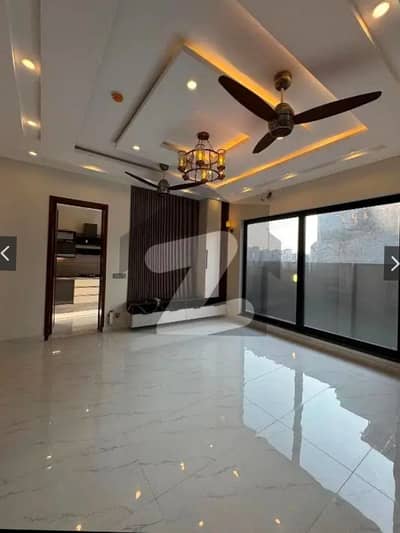 LDA Avenue 10 Marla House Prime Location Available For Sale
