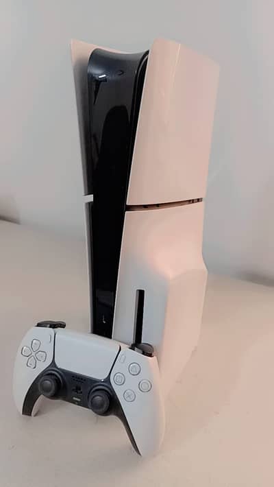 PS5 Slim 1TB Disc Edition – USA Version – Like New Condition