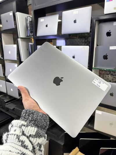 Apple MacBook Pro 2020 13” Core i5 | 16GB RAM | 512GB SSD | Touch Bar