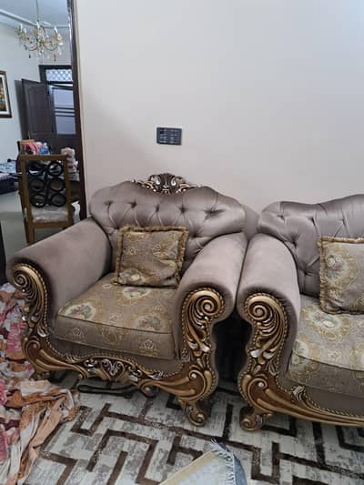 Luxury WoodenCarving Drawing Room Sofa Set [3+1+1— Excellent Condition