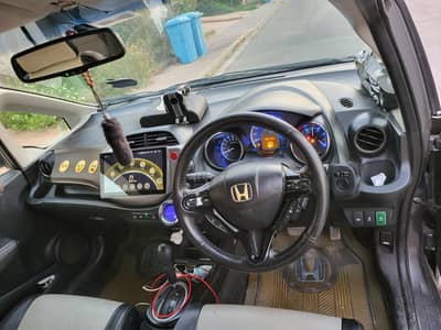 honda fit shuttle hybrid