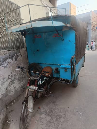 loader ricsha for sale very good condition  phone number 03074642605