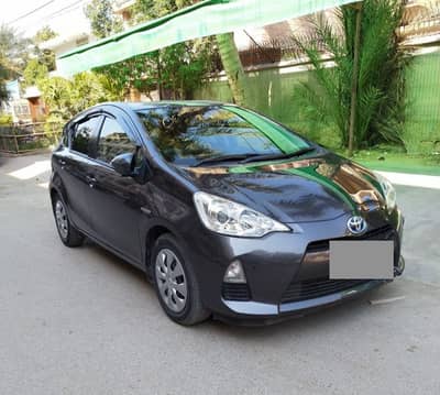 Toyota Aqua S 2014 | Genuine 126K km | Karachi