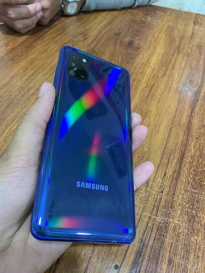SAMSUNG GALAXY A31