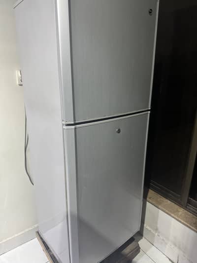 Good size fridge available for sale working 10/10