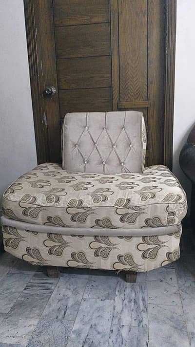 5 seater  sofa  in Good condition