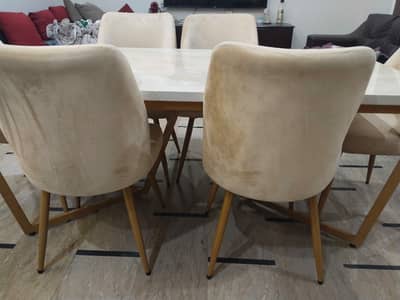 brand new UV dinning and 6 chairs