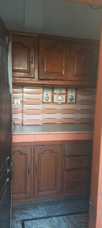 3 marla 2nd floor for rent