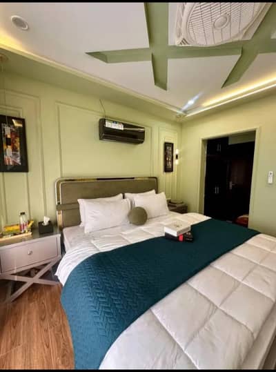 urgent for sale 1 bed apartments for sale in Ghulmohar block bahria town Lahore