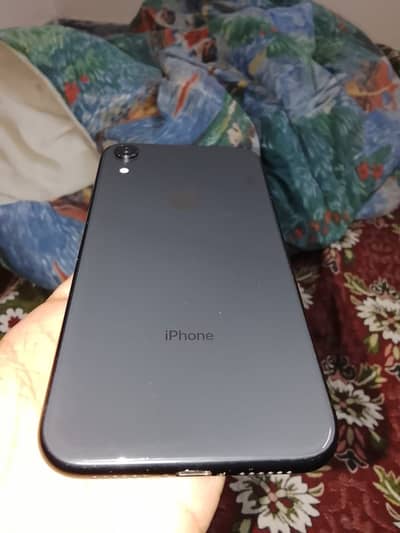 Iphone XR 128gb 74 battery heater 10/9condition read Description