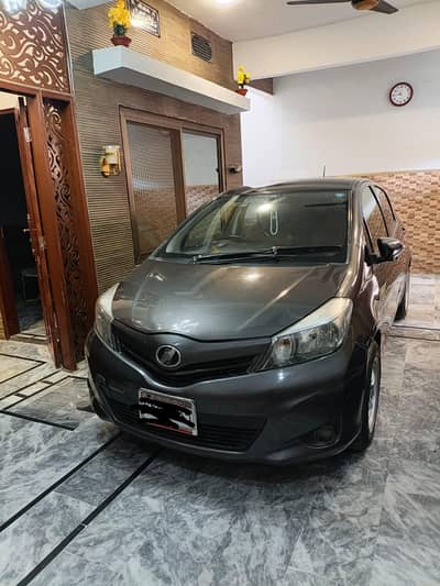 Toyota vitz Full original  2012