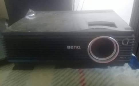 Projector Mp610 model