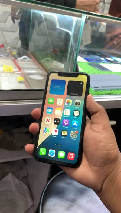 iPhone XR