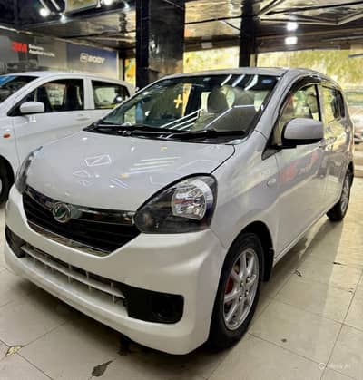 Mira x memorial Model 14 reg 17. peral white colour. original paint.