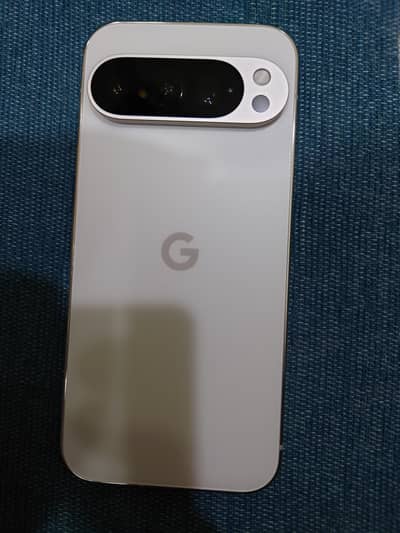 Google pixle 9pro just 4 days used water pack phone