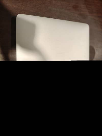 MacBook Air 2020 M1 (Display Damaged)