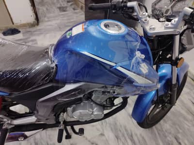 Suzuki GSX 125 – Model 2025 (October Registered) Showroom Condition