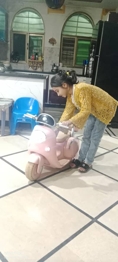 Scooty for baby girls