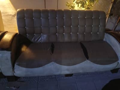 urgent sale sofa set