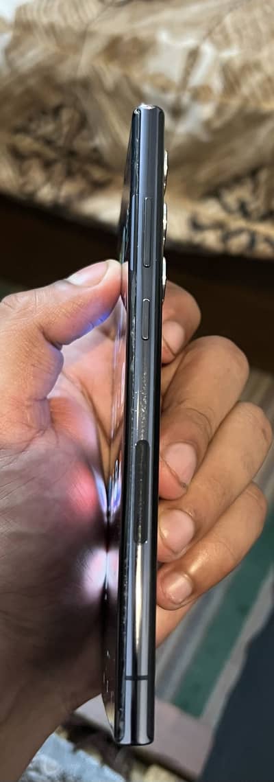 S22ultra one hand use