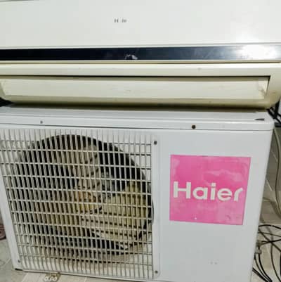 Haier 1 ton non inverter in working condition