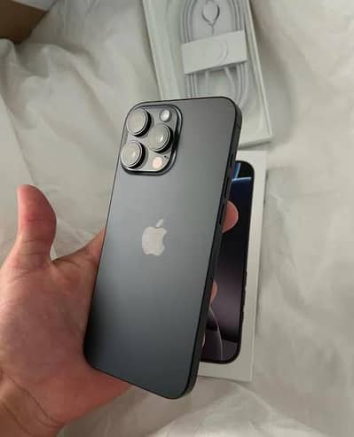 Iphone 16 pro max 512 GBPta aproved battery 100% waterpack undr warnty