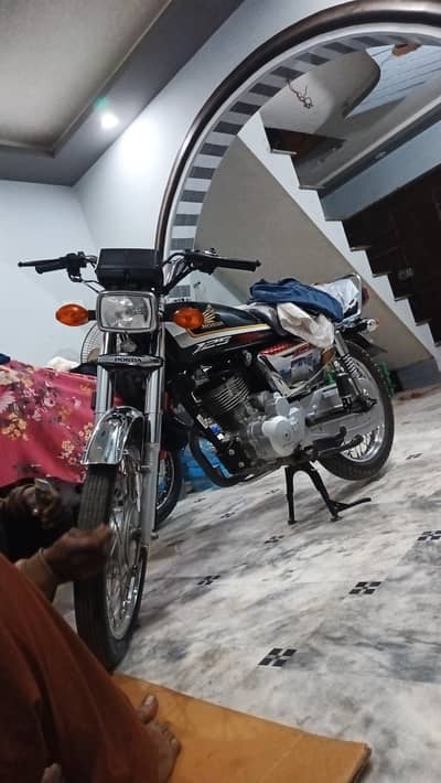 CG 125 self specail edition 2025 model