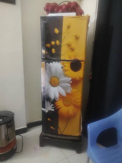 I am selling my refrigerator in working condition ,