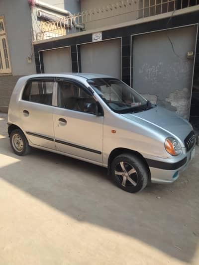 Hyundai santro 2003 total genuine only back door shower