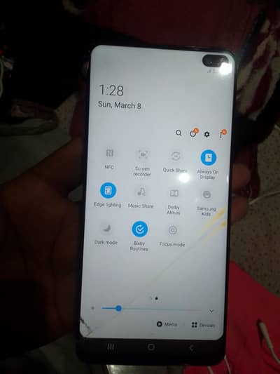 Samsung Galaxy S10 plus 8GB rom 128GB memory