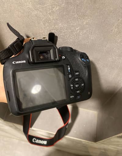 1200 D Canon