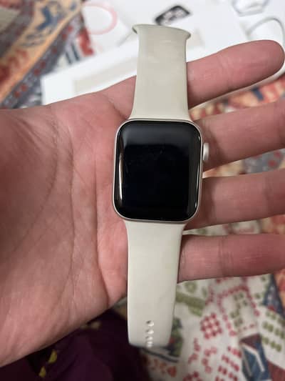 Apple Watch SE 2nd Gen 40mm – Excellent Condition