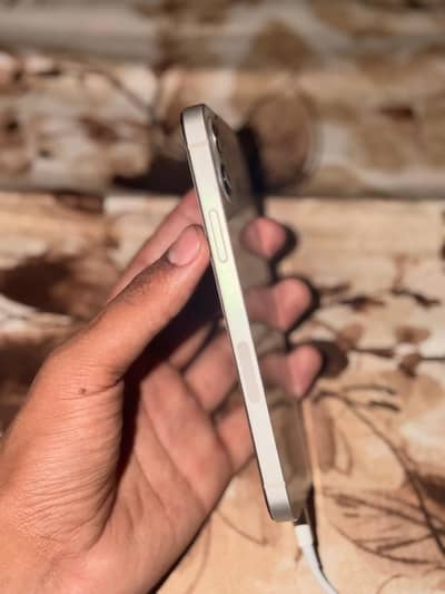 I phone 12 /64 gb 100 battery health