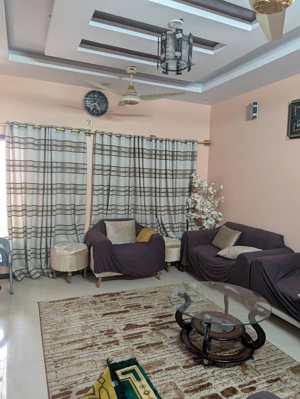 Portion Upper First Floor Without Owner 0