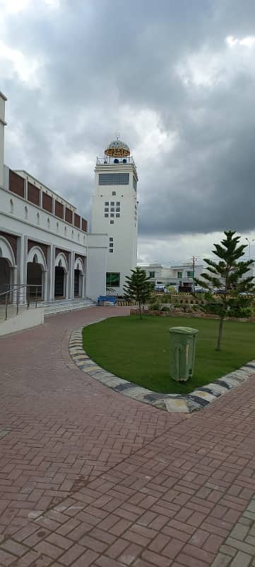 4500 Square Feet House In Falcon Complex New Malir