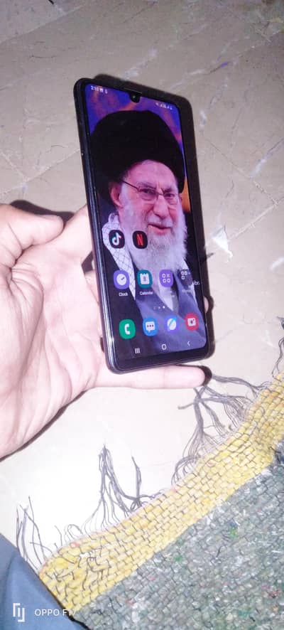 mobile i'm okay  in display finger ha ok  shedh ha led ma ha