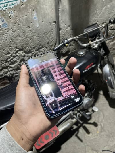 Iphone 12 sim glitch