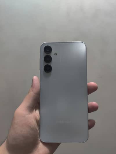 Samsung A16 with cracked screen