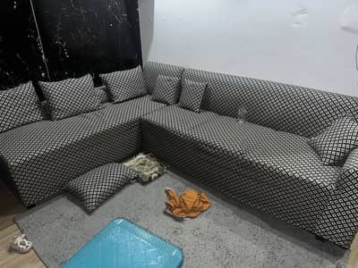 Comfortable L-Shaped Sofa 6 Seater