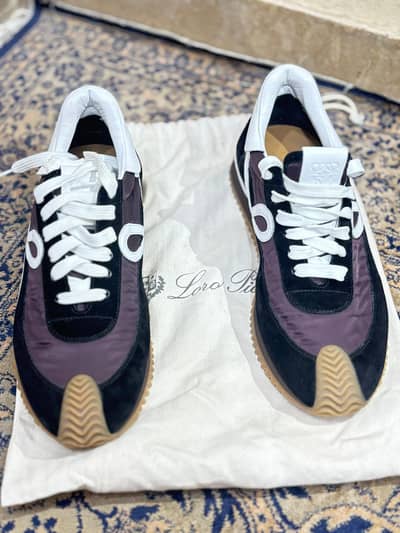 LOEWE Flow Runner Sneakers – Joggers / Running Shoes / Brand New